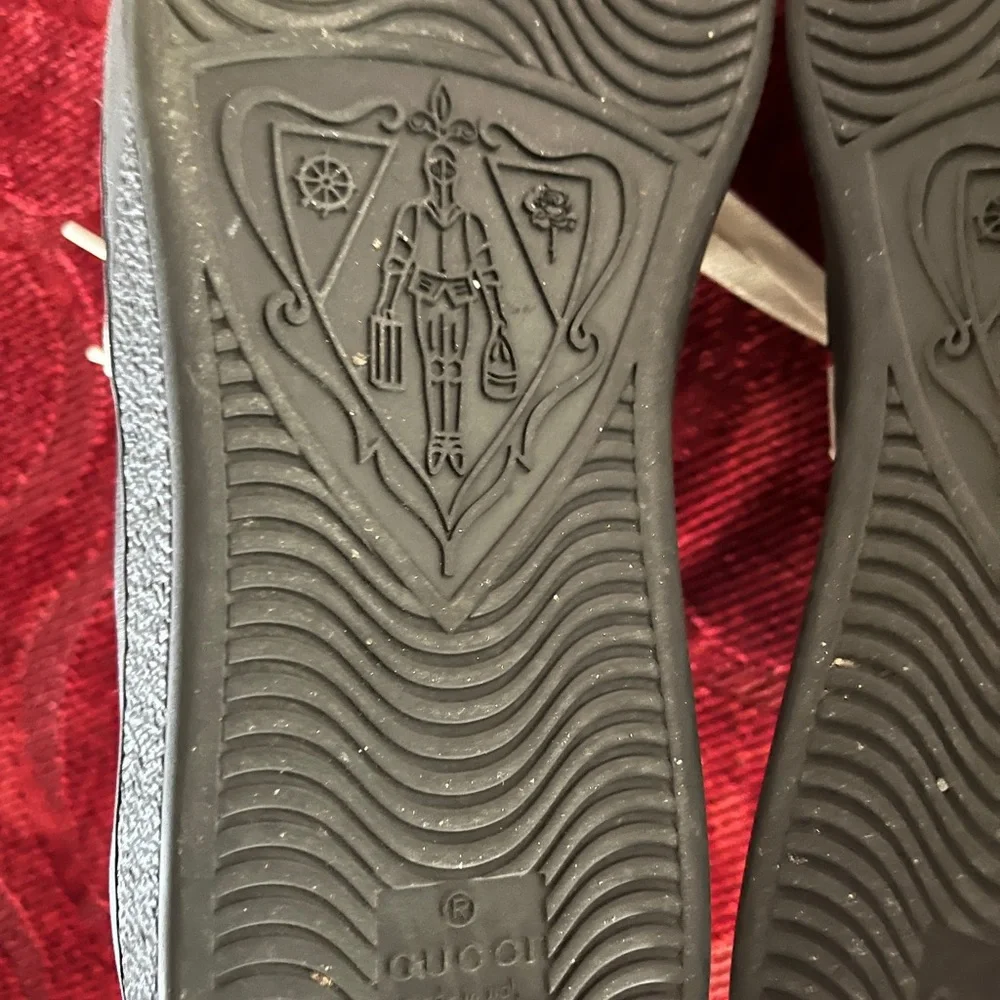 Gucci Black Leather Sneakers with Beige Logo Strap and Red Heel Accent